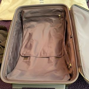 Louis Vuitton Gently used luggage. Maybe 3 times.